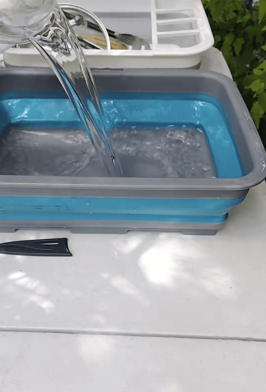 dish wash in camping