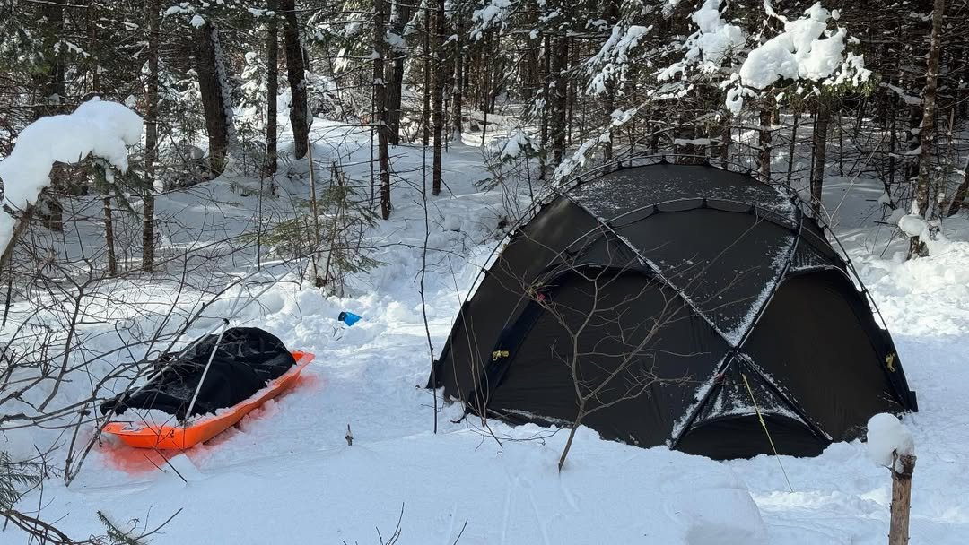 tent camping in winter